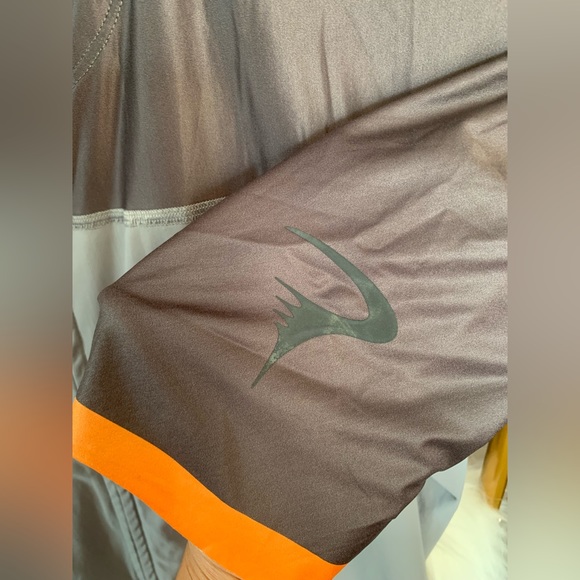 Pinarello asymmetric zip up bicycling shirt size XXL. - Picture 3 of 10